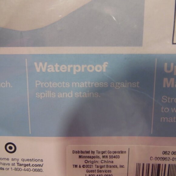 Mattress Pad Full Sized Water Proof-Cool Touch-Up to a 15" Mattess Depth… - Picture 8 of 9